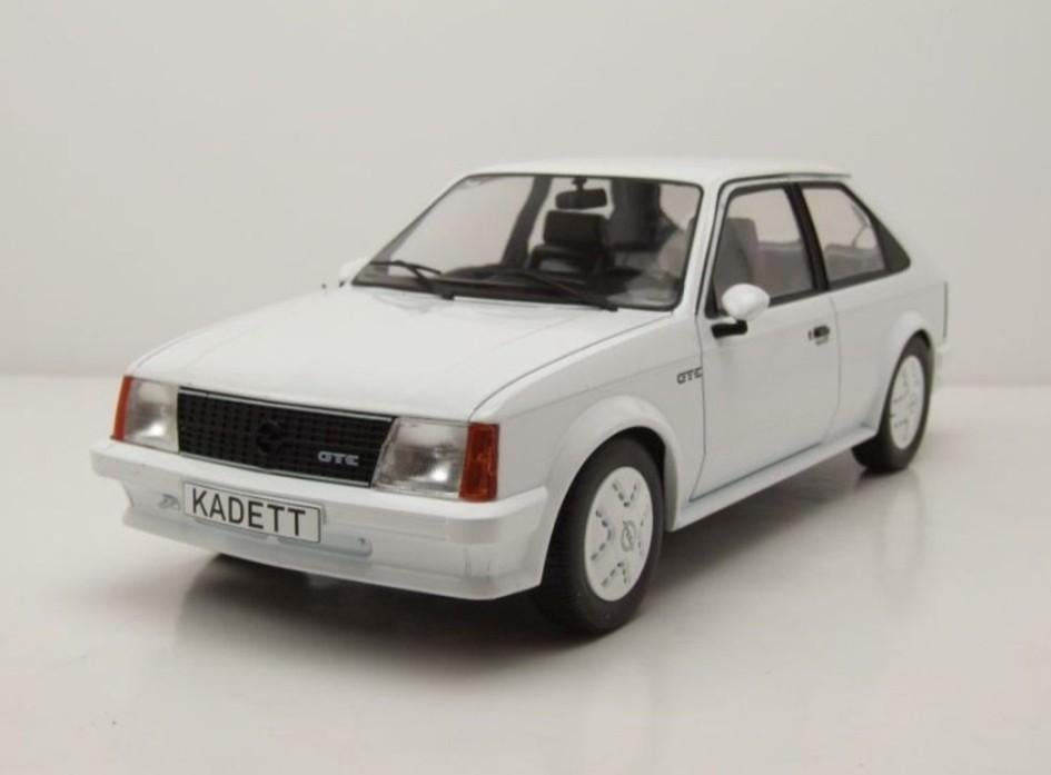 1:18 Opel Kadett D 1979/1984 Wit Model Car Groep, Hobby en Vrije tijd, Modelauto's | 1:18, Ophalen of Verzenden, Nieuw, Auto, Overige merken