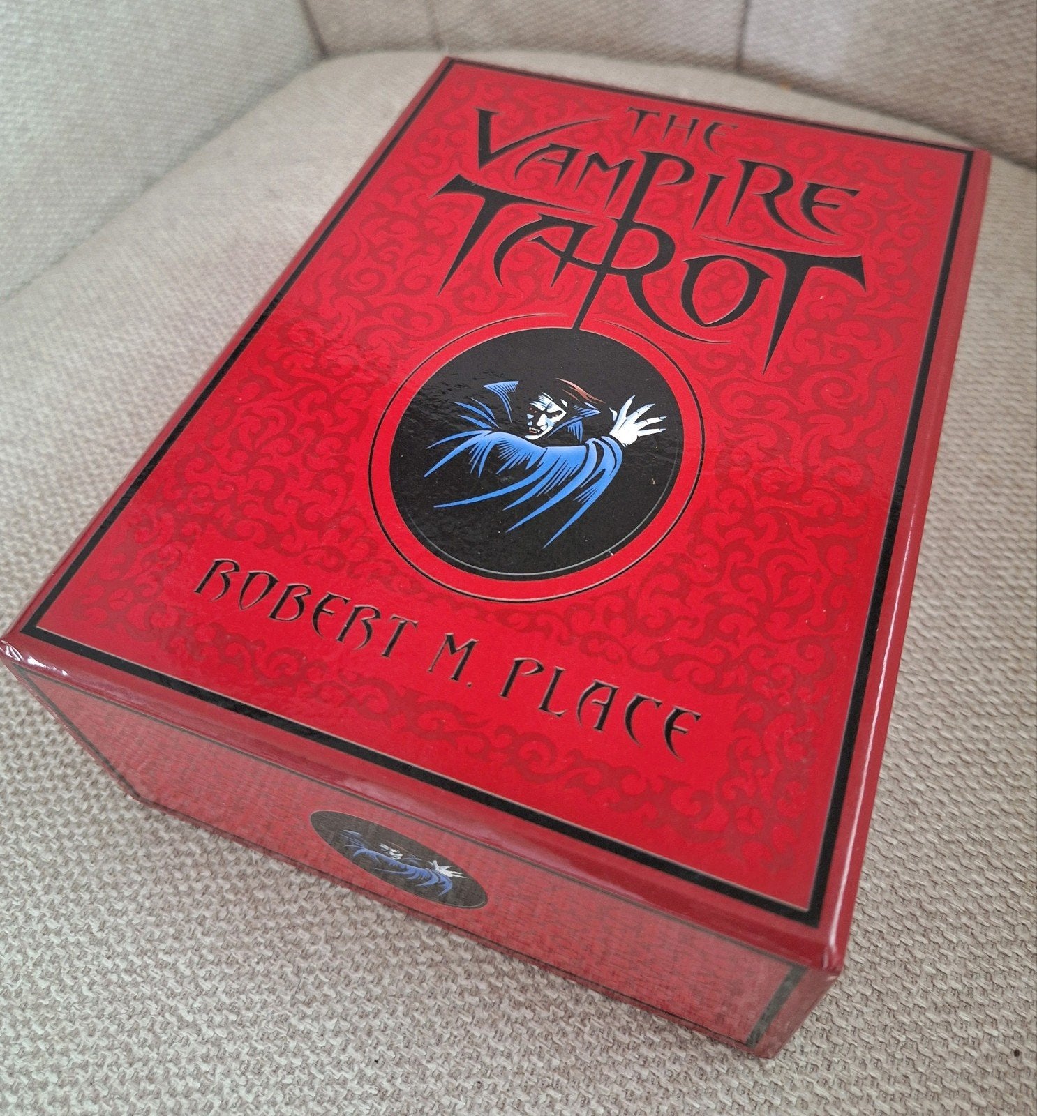 The Vampire Tarot - Robert M. Place, Tarot of Kaarten leggen, Verzenden, Zo goed als nieuw, Robert M. Place