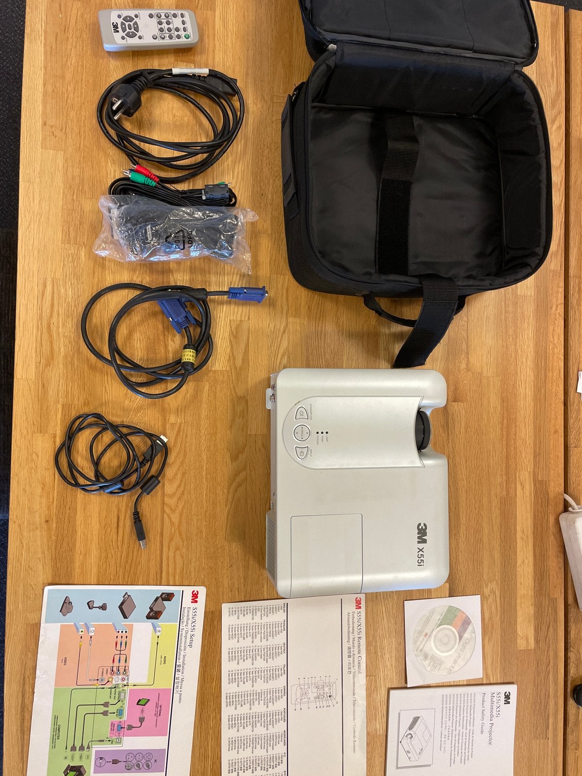 3M X55i LCD Projector met accessoires en tas, Audio, Tv en Foto, Beamers, Ophalen of Verzenden, Gebruikt, LCD, Overige resoluties
