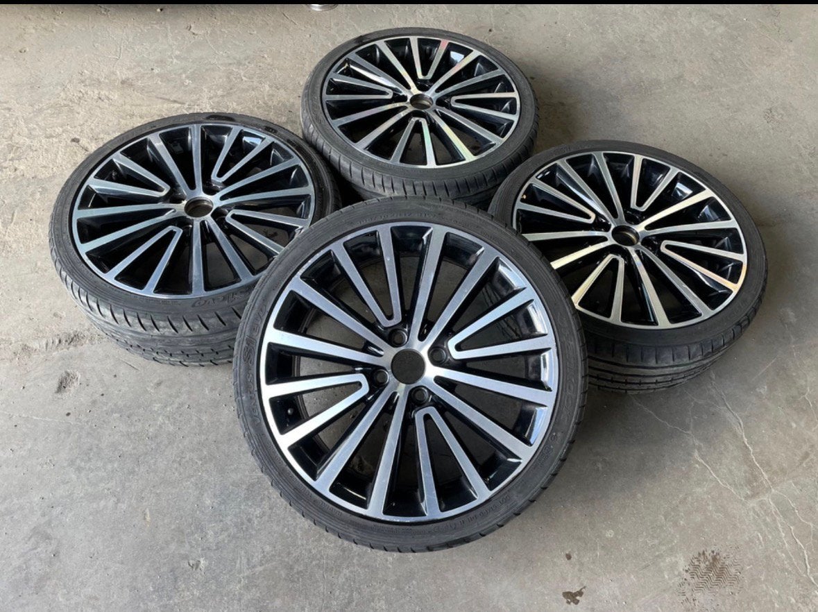 Origineel Volkswagen Up velgen 195 40 17inch polygon 4x100, Velg(en), Total car expert, Nieuw, Ophalen of Verzenden
