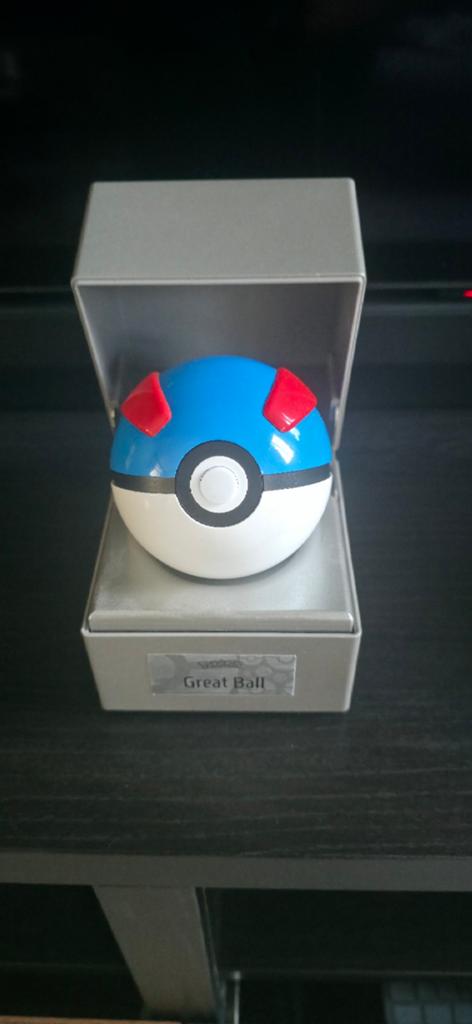 Officiele pokemon Great Ball, Ophalen of Verzenden, Zo goed als nieuw