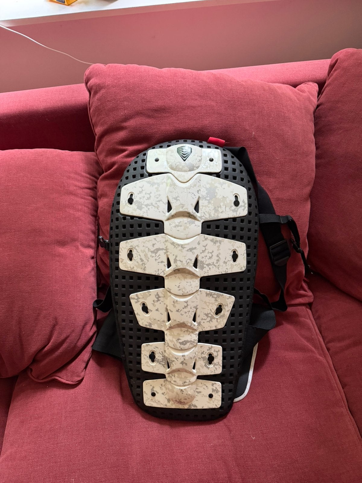 Rug beschermer, Sport en Fitness, Ophalen, Zo goed als nieuw, Helm of Bescherming