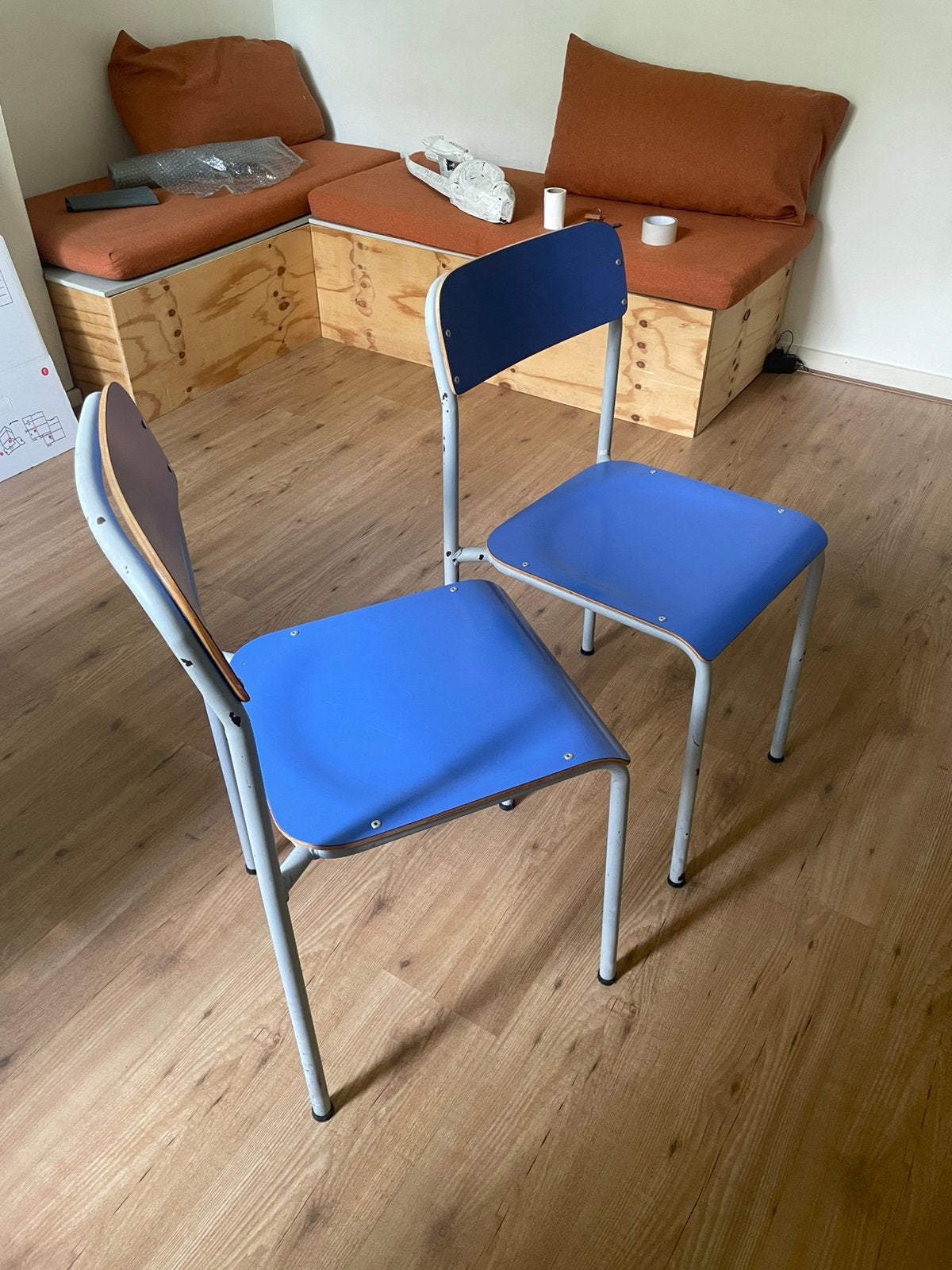 Twee blauwe Italiaanse design stoelen, Huis en Inrichting, Stoelen, Ophalen, Twee, Blauw, Zo goed als nieuw