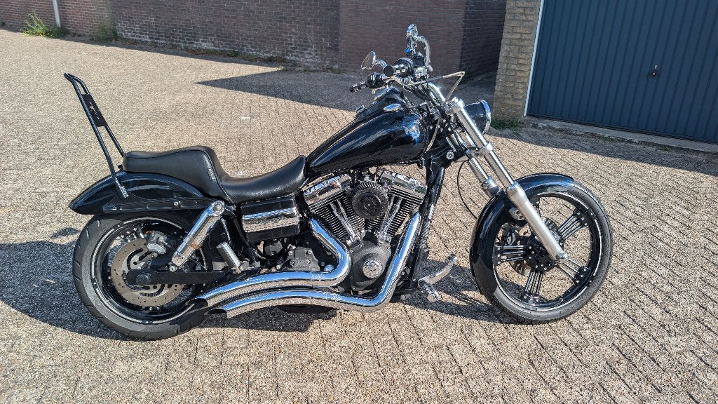 Unieke Harley-Davidson Dyna Wide Glide 2010 – 1e Eigenaar, Motoren, Motoren | Harley-Davidson, 2 cilinders, Occasion, Particulier