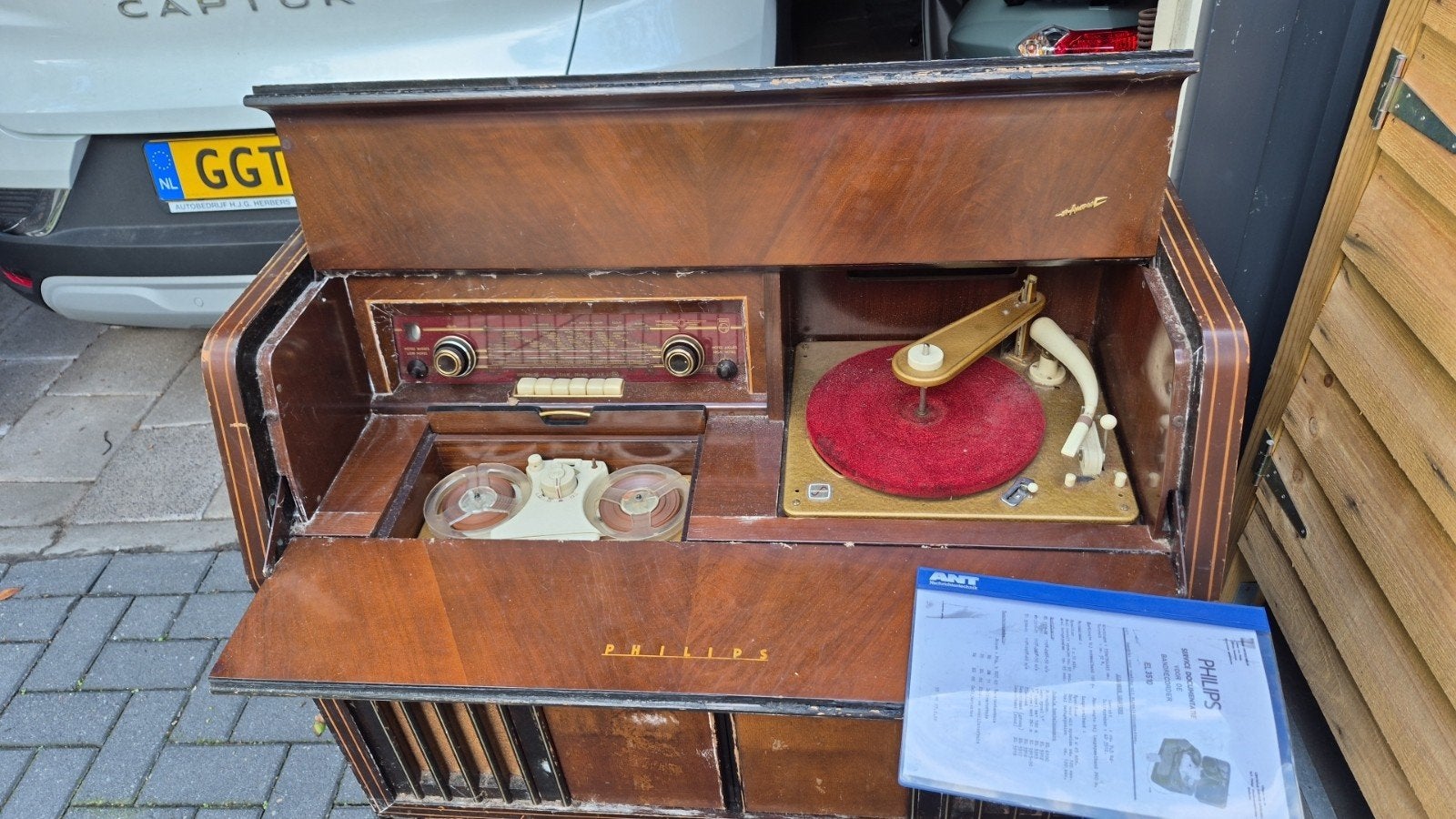 Philips EX744A Radio-grammofoon met bandrecorder, Ophalen