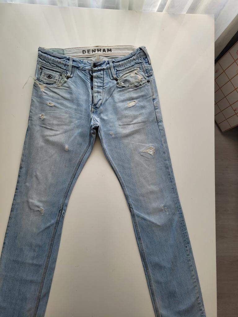 CLASSIC LICHTGEBLEEKTE DENHAM SKIN SLIM FIT DESTROY 32/34, Ophalen of Verzenden, Zo goed als nieuw, Blauw, W32 (confectie 46) of kleiner