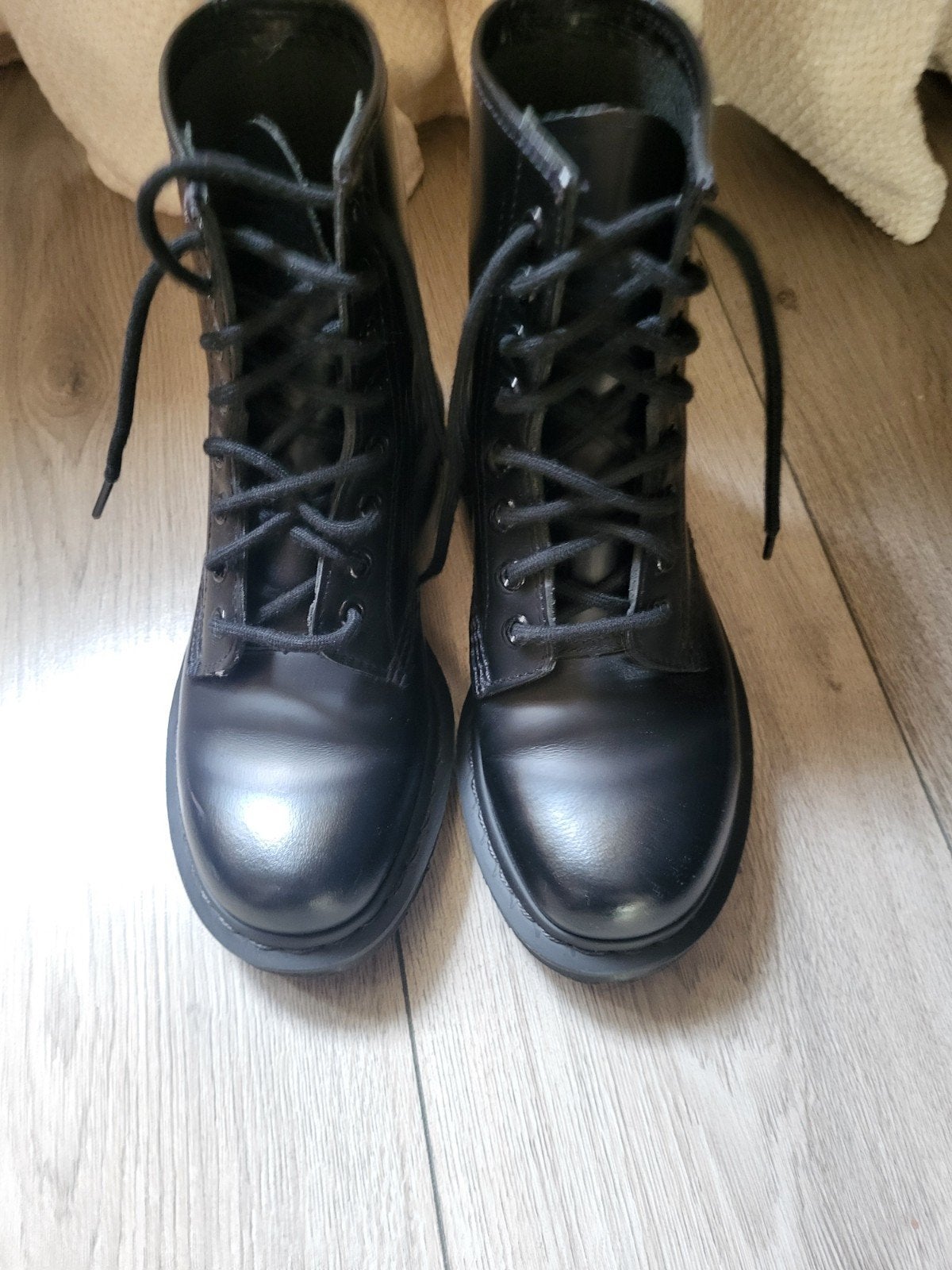 dr martens maat 37, Ophalen of Verzenden, Zo goed als nieuw, Zwart