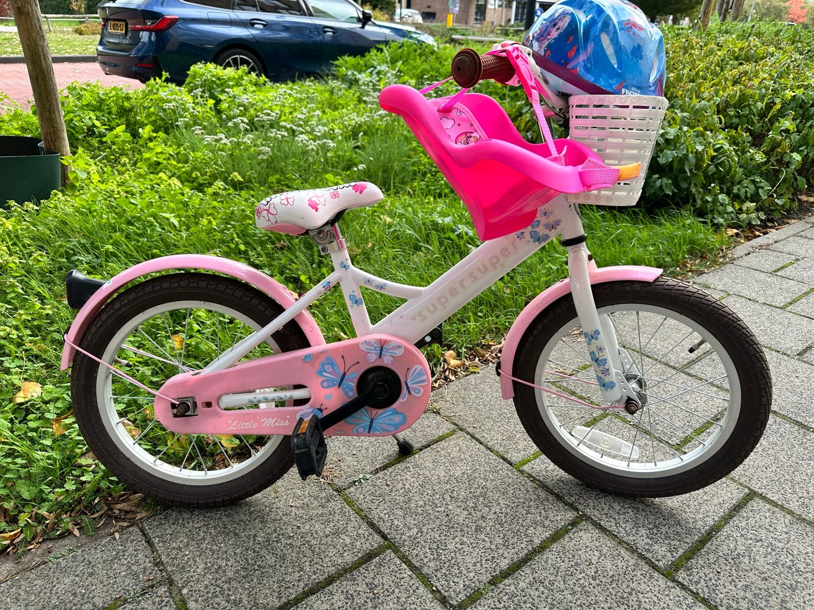 SuperSuper Meisjesfiets 16 inch met mandje en helm, Ophalen, Zo goed als nieuw, Terugtraprem, 16 tot 20 inch