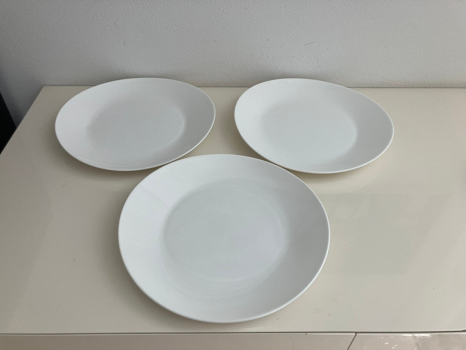 IKEA Skyn servies 3x diner 28 bord bone china 21986, Ophalen of Verzenden, Zo goed als nieuw, Bord(en), Overige stijlen