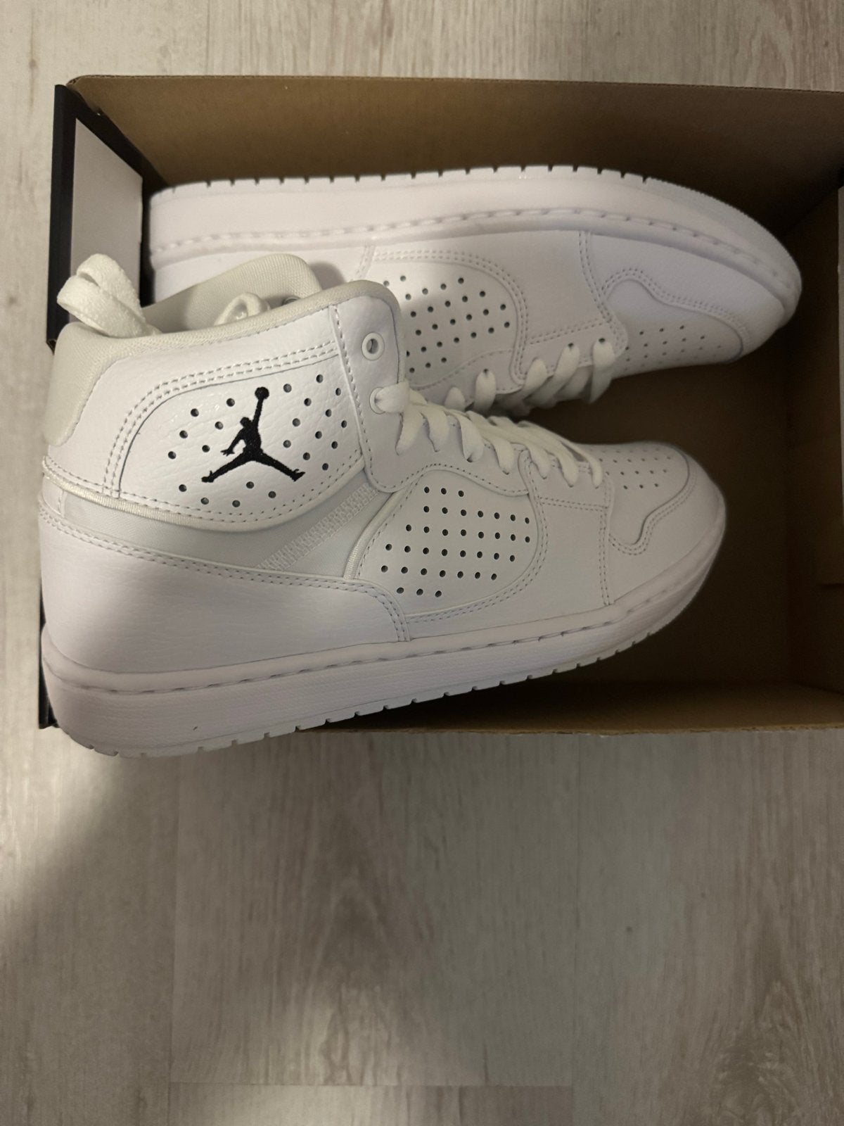 Nieuwe originele Jordan Access White sneakers maat 41!, Ophalen of Verzenden, Nieuw, Wit, Sneakers of Gympen