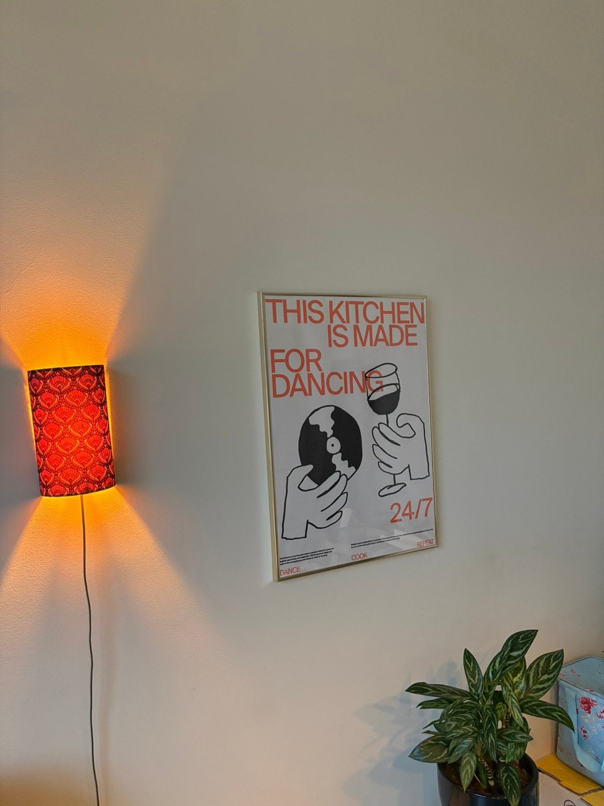 Gouden lijst met poster 50x70, Ophalen, Zo goed als nieuw