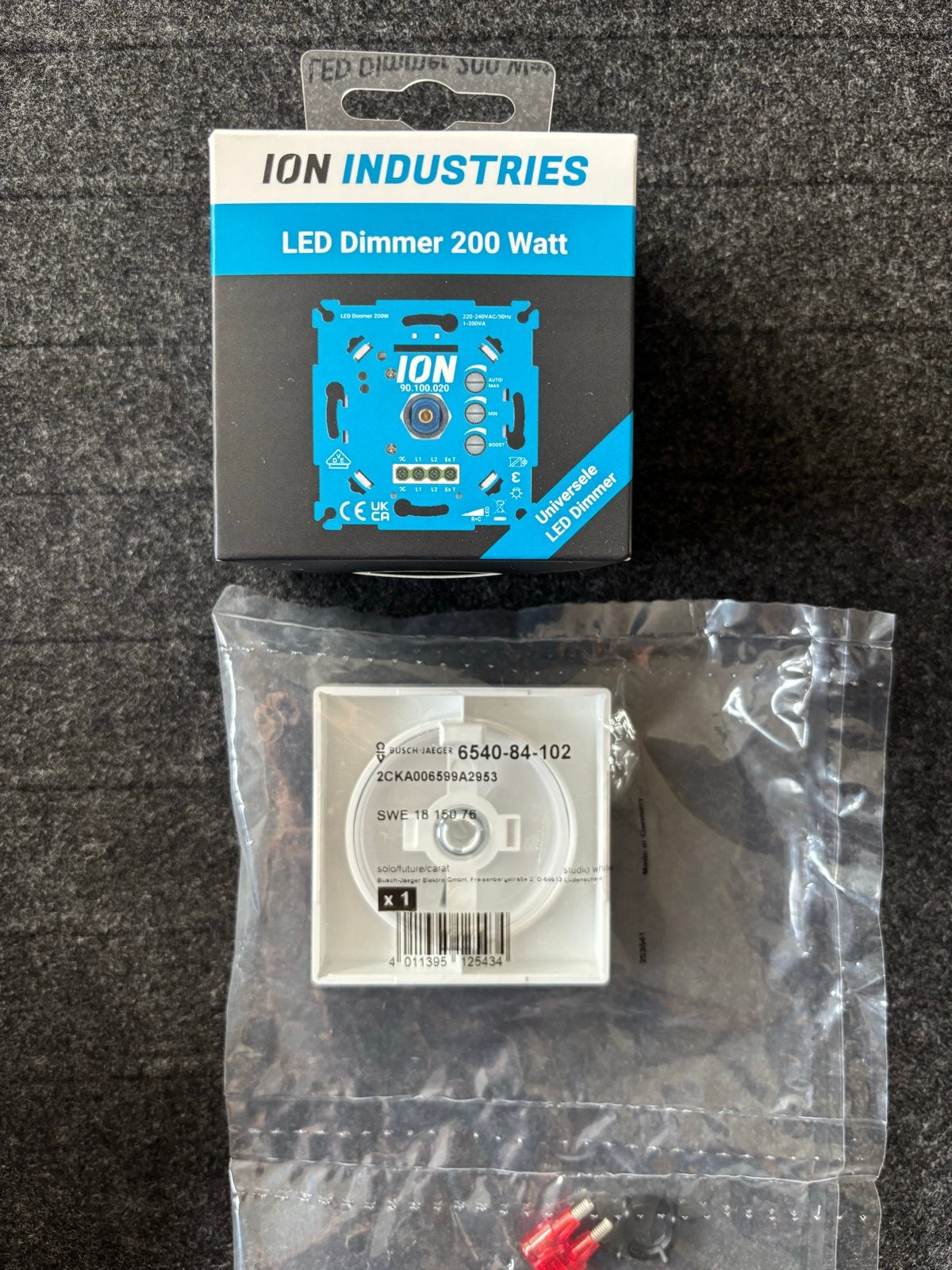 ION INDUSTRIES LED Dimmer 200 Watt, Ophalen of Verzenden, Nieuw, Busch-Jaeger, Dimmer