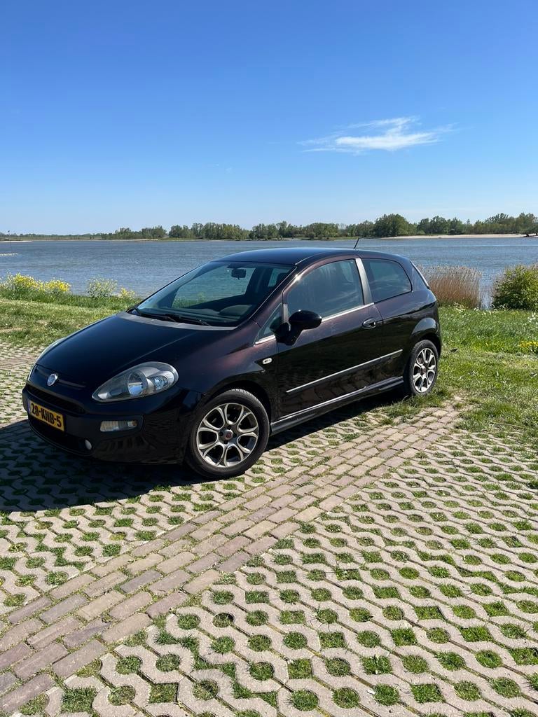 Fiat Punto 1.4 3DR 2009 Zwart 2e eigenaar!, Auto's, Voorwielaandrijving, Euro 5, Stof, 40 €/maand