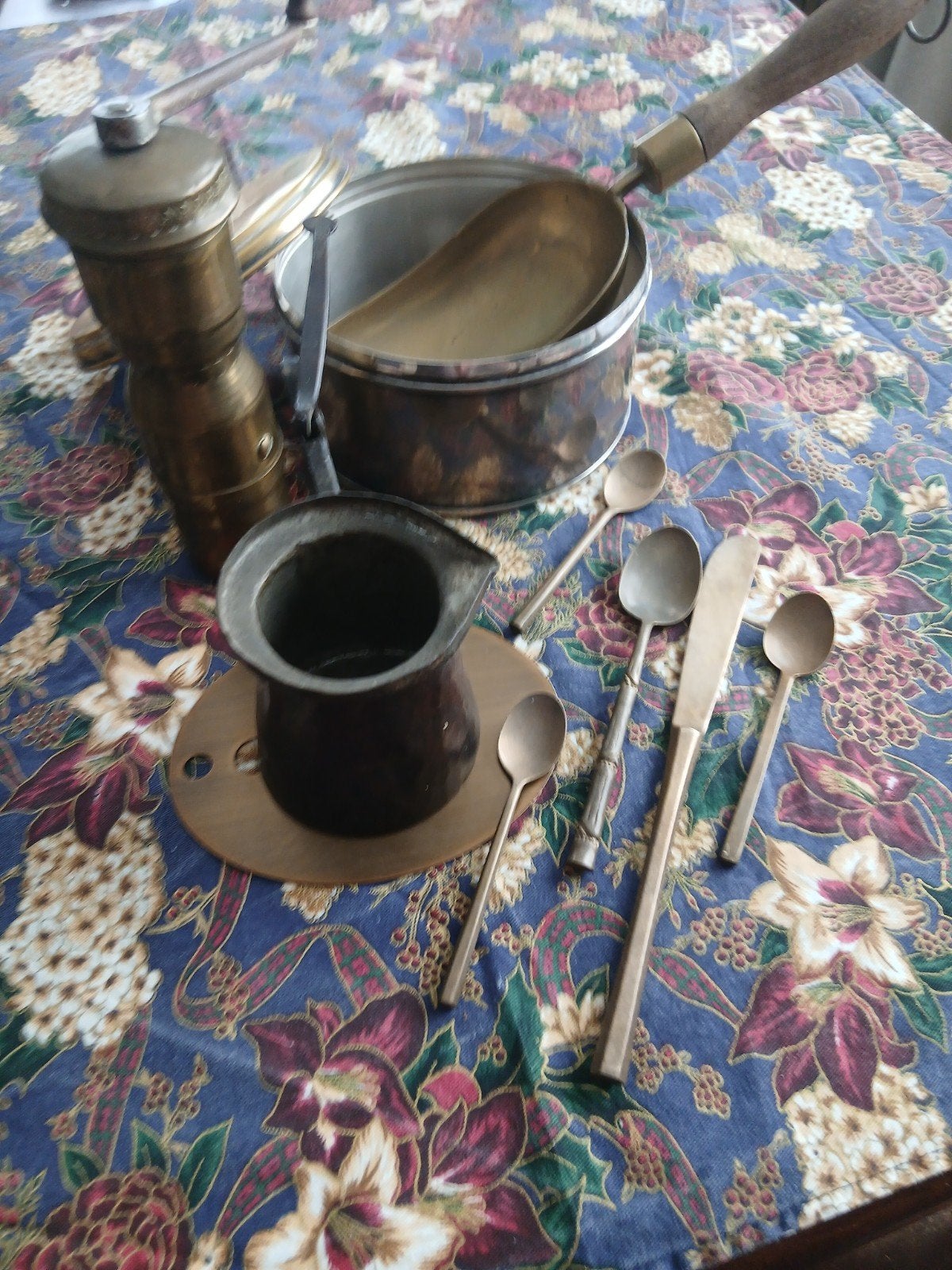 Antieke koperen keukenset: koffiemolen, pot, lepels en meer, Antiek en Kunst, Ophalen of Verzenden