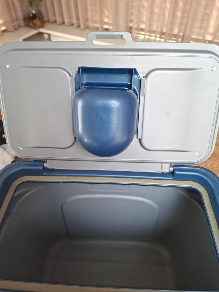 Voederbak, Ophalen