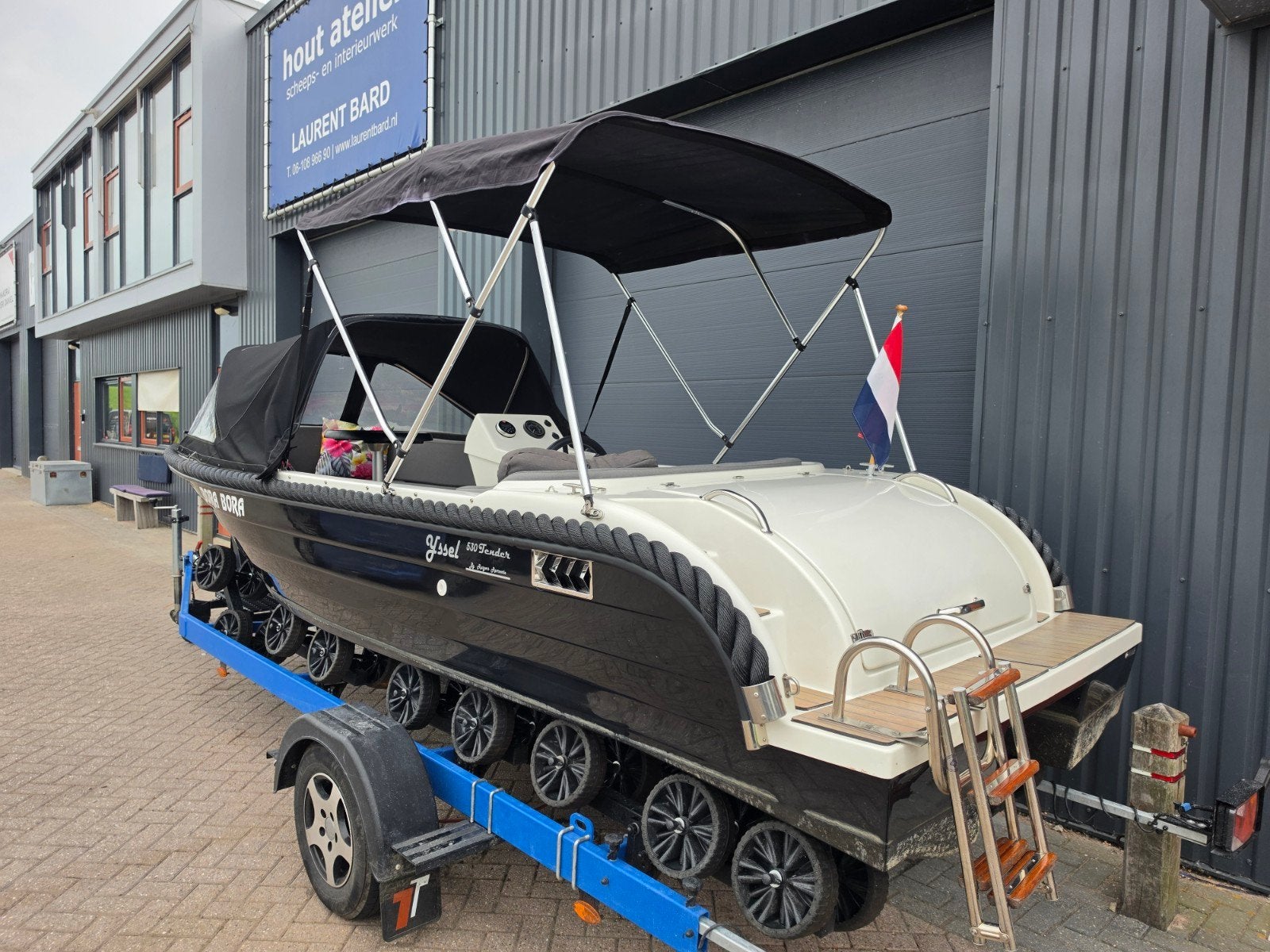 NIEUWSTAAT! IJssel 530 Tender + Yamaha 15PK, Watersport en Boten, Sloepen, Rondzit, Tender, Binnenboordmotor, Ophalen of Verzenden