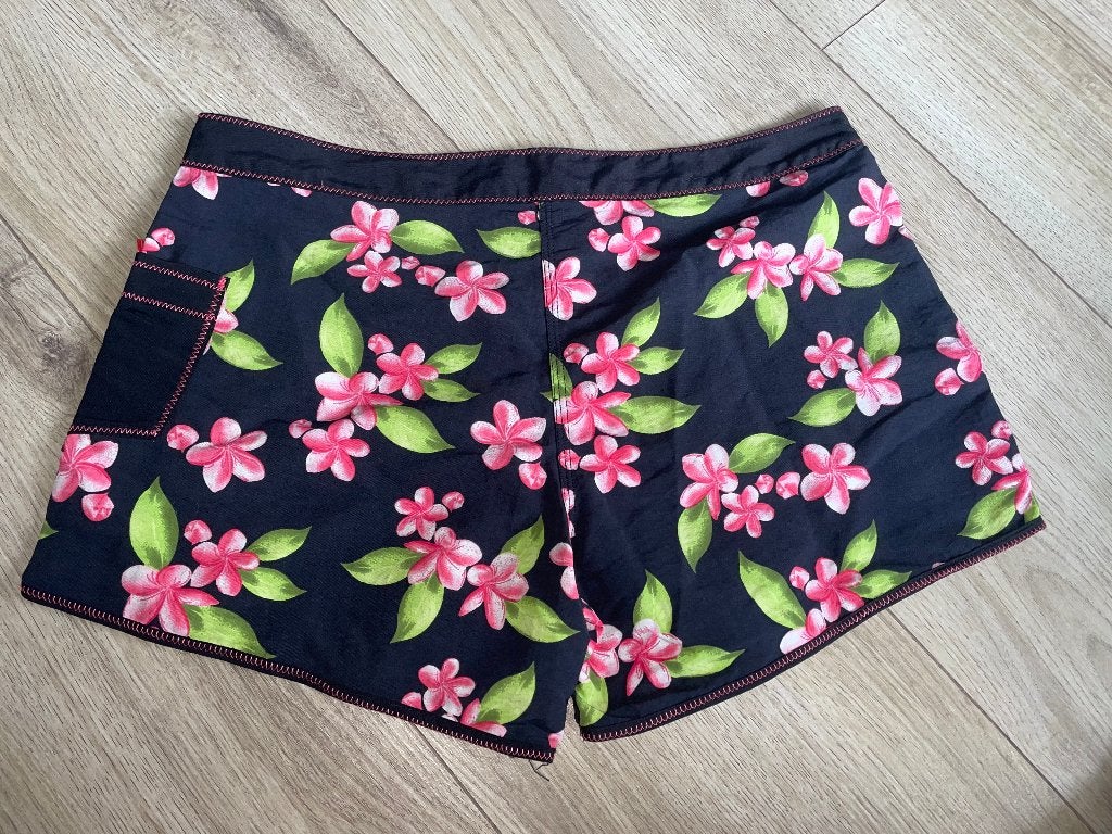 42 boardshort zwembroek zwemshort geen bikini, Kleding | Dames, Verzenden, Zo goed als nieuw, Blauw, Zwembroek of Short