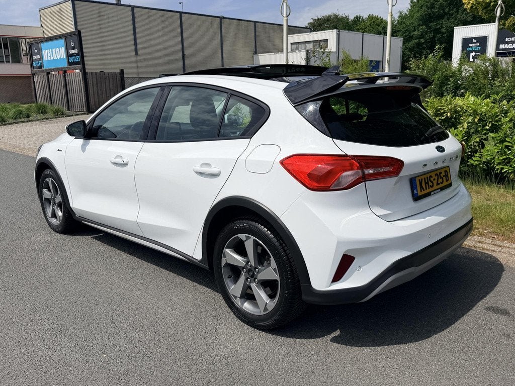 Ford Focus 1.5 EcoBoost 150PK AUTOMAAT•Pano, 1304 kg, Stof, Euro 6, Wit