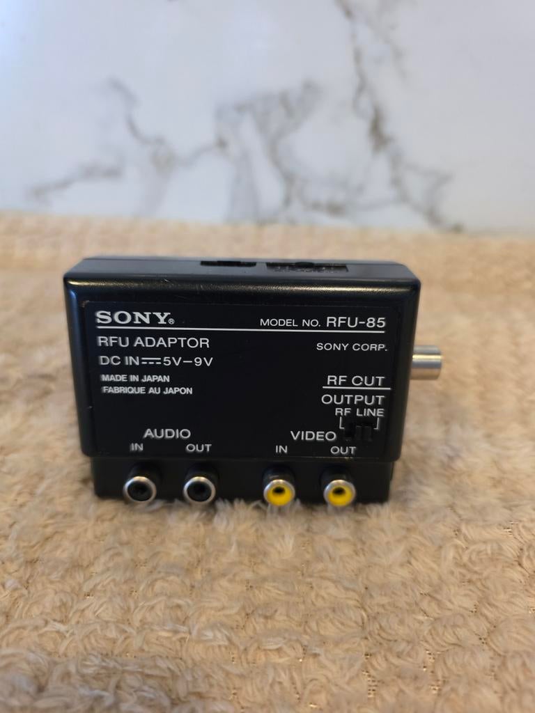 Sony RFU-85 RF Adapter Handycam Video8 Hi8, Ophalen of Verzenden