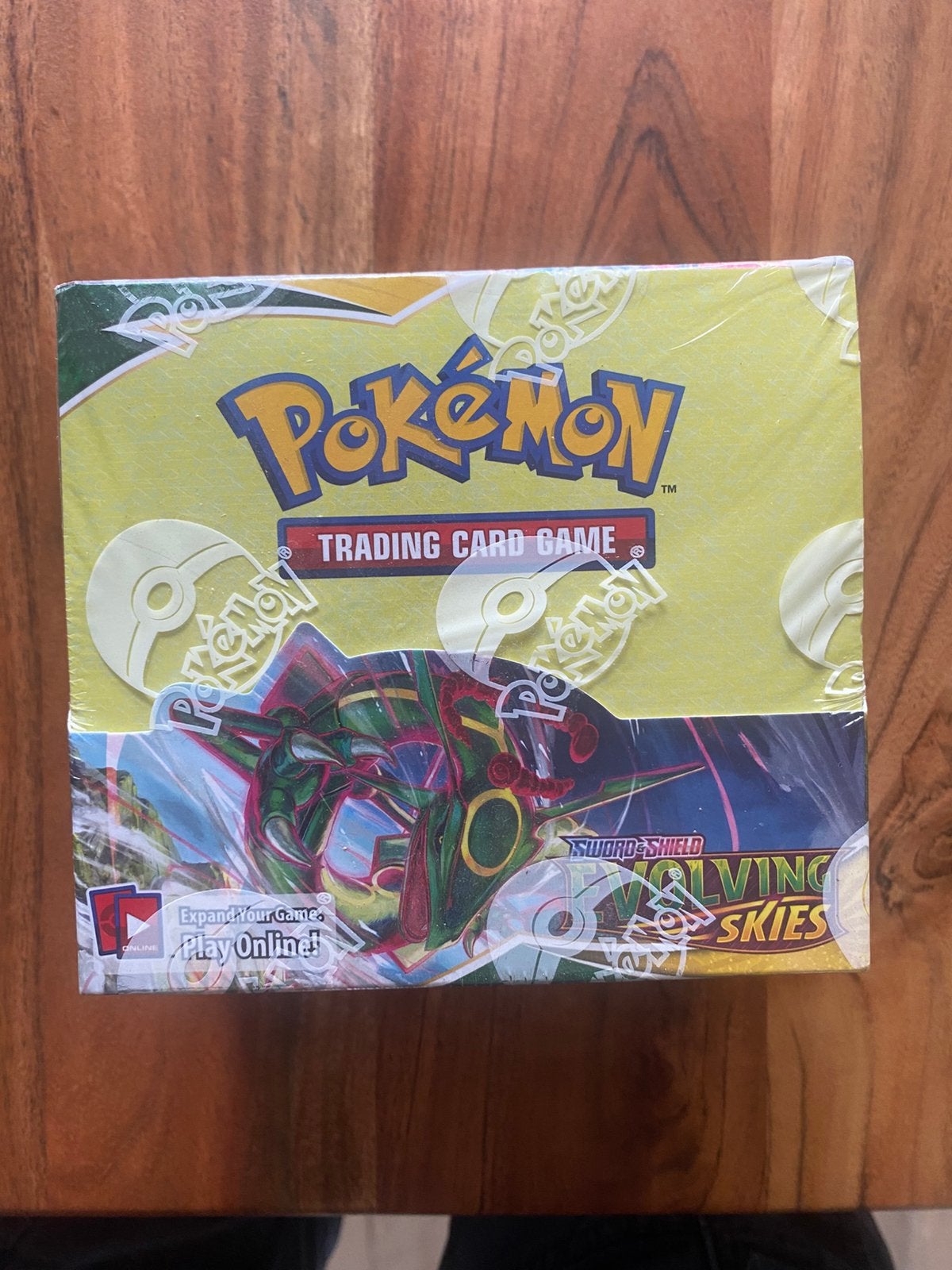 Pokémon Evolving Skies Booster Box  36 Packs Sealed English, Ophalen of Verzenden, Zo goed als nieuw, Boosterbox
