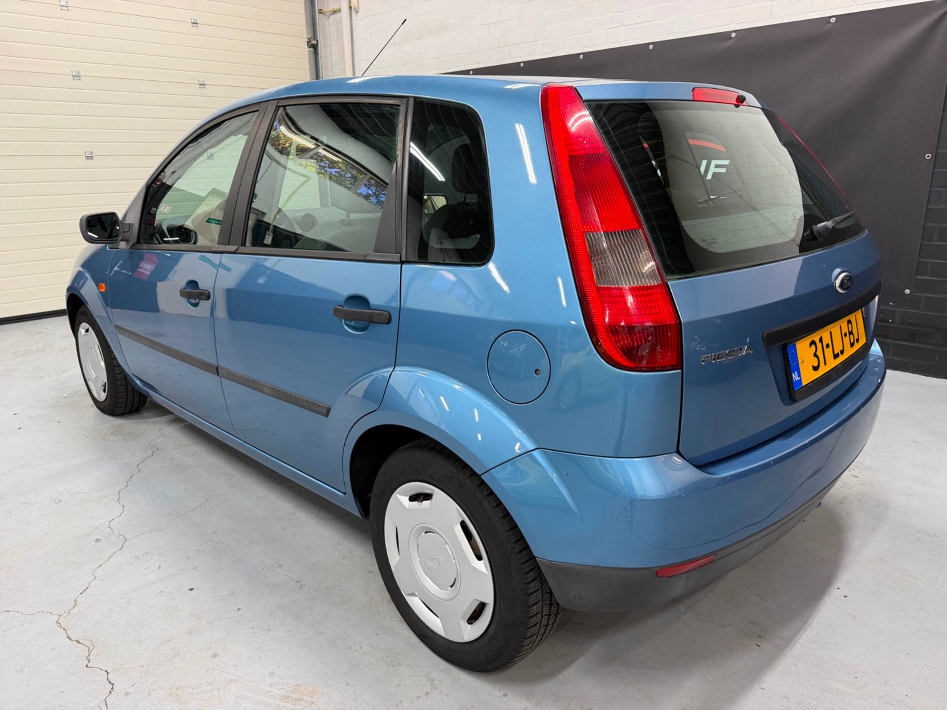 Foto 4 van Ford Fiesta 1.3 Core Nap/5Drs/APK 09-2027!