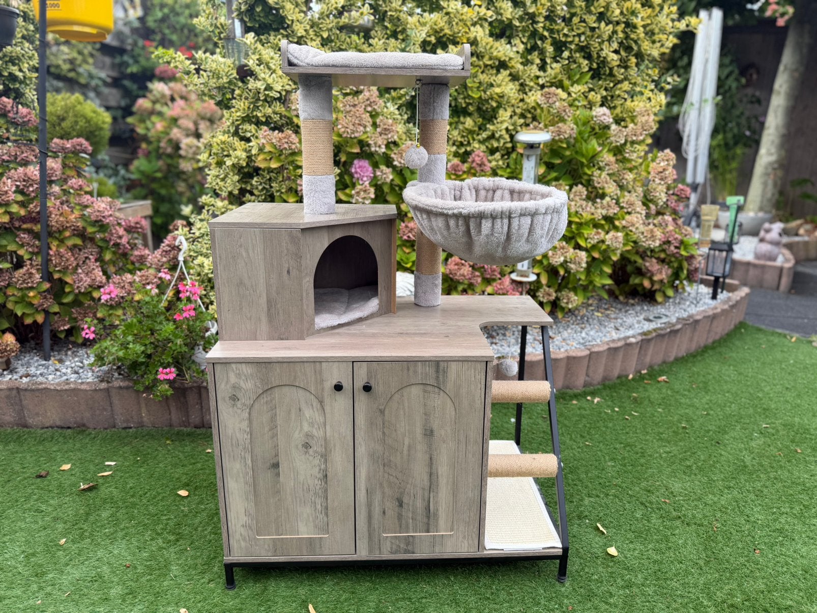 Kattenkast incl plek voor de kattenbak, Ophalen, Zo goed als nieuw, Krabpaal