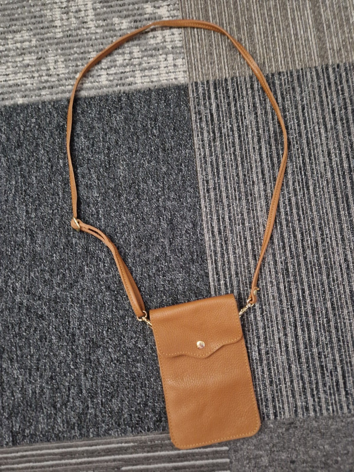 Leren Telefoontasje / Crossbody Tasje - Bruin, Bruin, Zo goed als nieuw, Leer, Ophalen