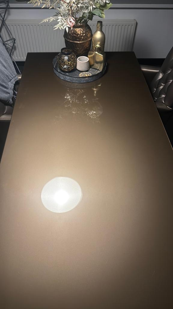 Eettafel goud met luxe uitstraling prachtig interieur., Huis en Inrichting, Complete eetkamers, Ophalen of Verzenden, Zo goed als nieuw