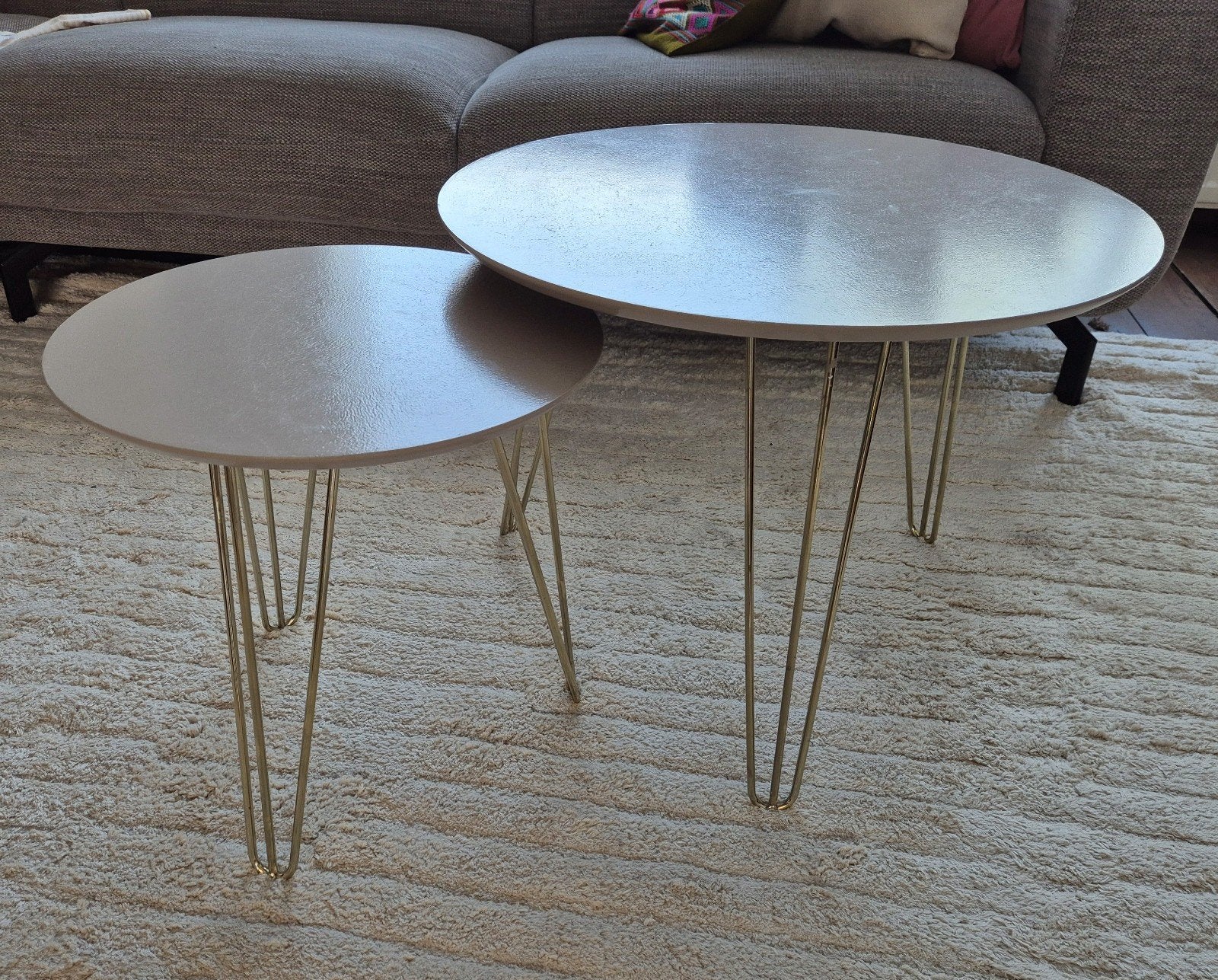 GRATIS ZSM OPHALEN! Twee ronde salontafels / bijzettafels, Minder dan 55 cm, Gebruikt, Rond, Hout
