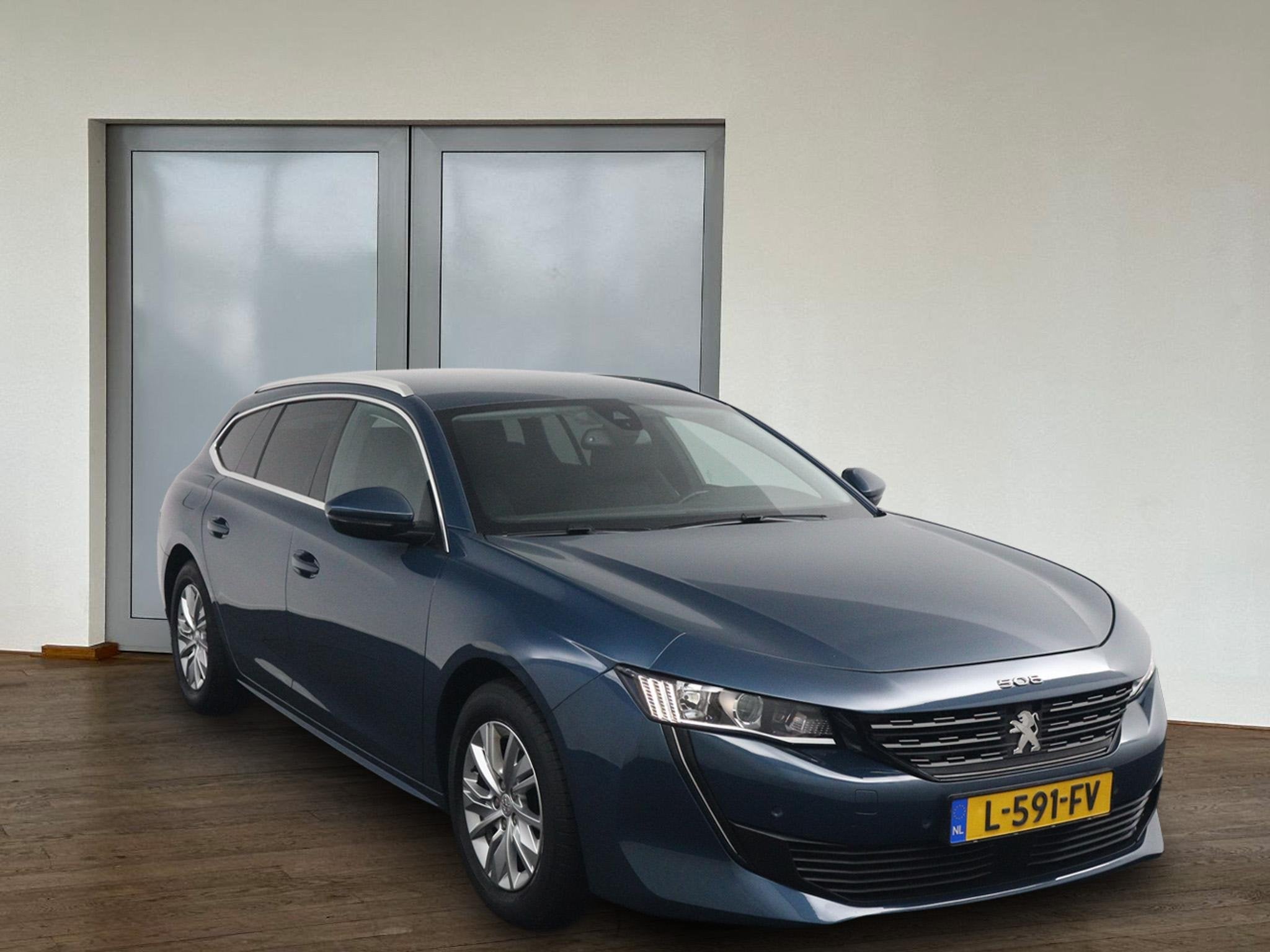 Peugeot 508 SW 1.2 Blue*130PK*AUTOM.*CAM*NAVI*ECC*CRUISE*TEL, 745 kg, Stof, Gebruikt, 1199 cc