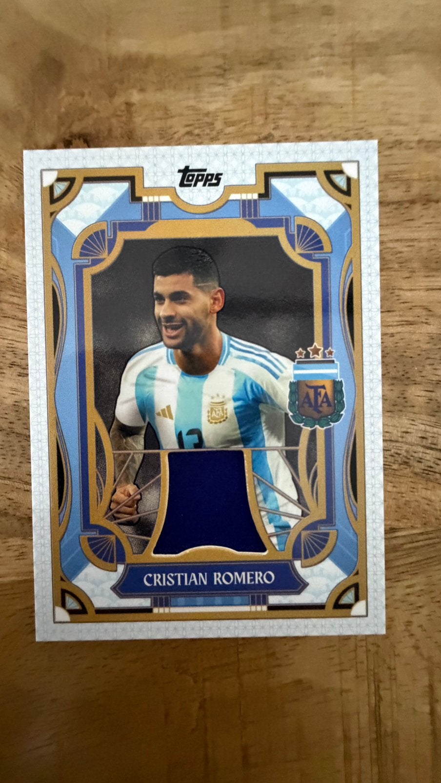 Christian Romero match worn relic argentina team set, Ophalen of Verzenden, Zo goed als nieuw, Buitenlandse clubs, Poster, Plaatje of Sticker