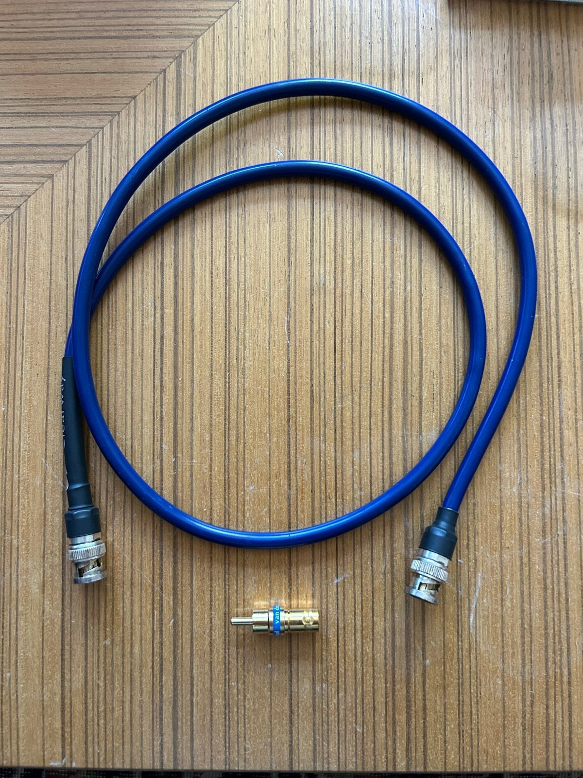 Chord Clearway Digital BNC kabel 1m met RCA adapter, Ophalen of Verzenden, Zo goed als nieuw, Minder dan 2 meter, Coaxiale kabel