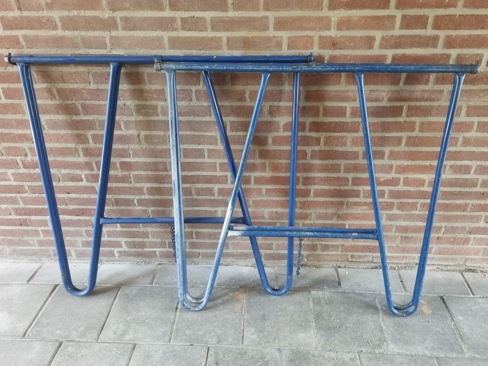 twee stalen klapschragen/steigerbokken, Doe-het-zelf en Verbouw, Steigers, Ophalen, Gebruikt, Overige typen, Minder dan 2 meter