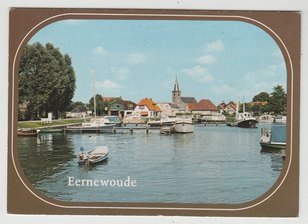 Zicht op Eernewoude  Kerk Boten 1981 gelopen, Verzenden, 1980 tot heden, Gelopen, Friesland