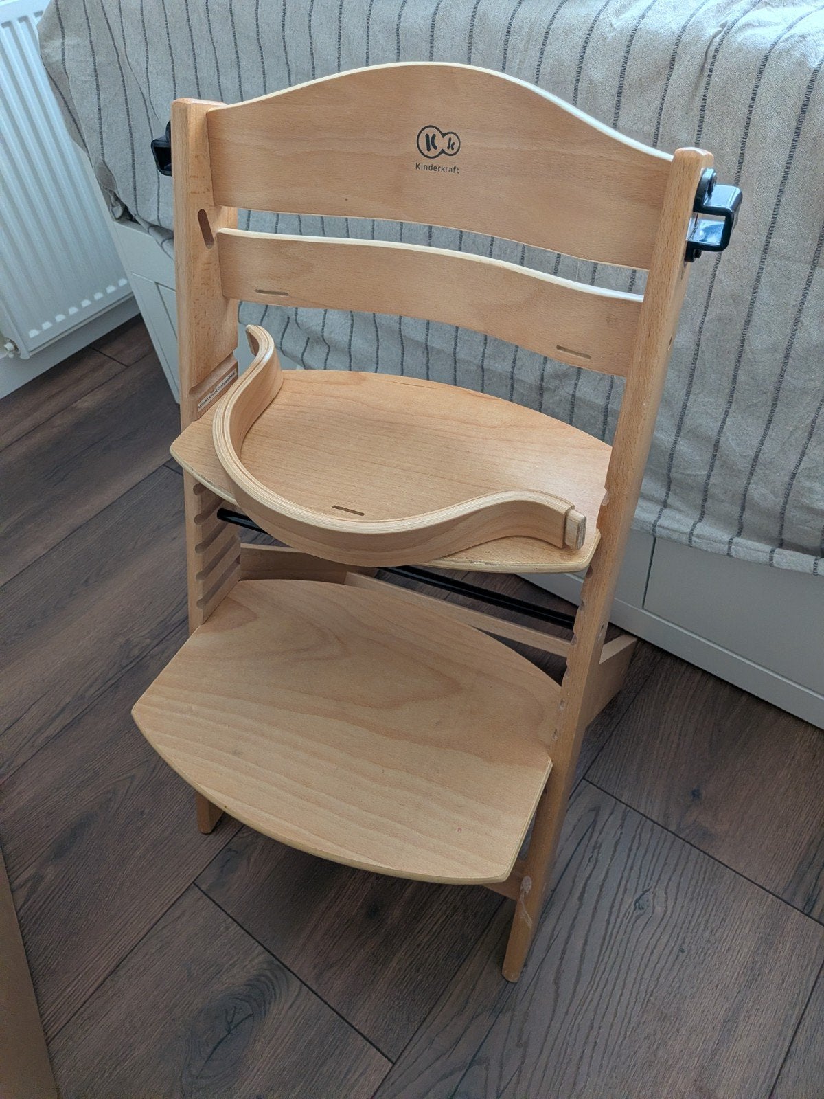 Kinderkraft Meegroeistoel - Houten Kinderstoel, Kinderen en Baby's, Kinderstoelen, Ophalen, Zo goed als nieuw, Meegroeistoel, Aanschuifbaar