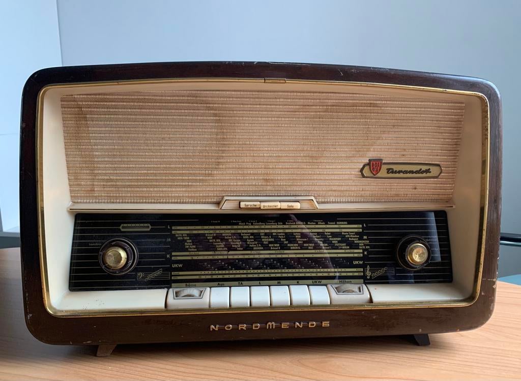 Vintage Nordmende radio uit de jaren 50, model Turandot 59, Antiek en Kunst, Antiek | Tv's en Audio, Ophalen of Verzenden