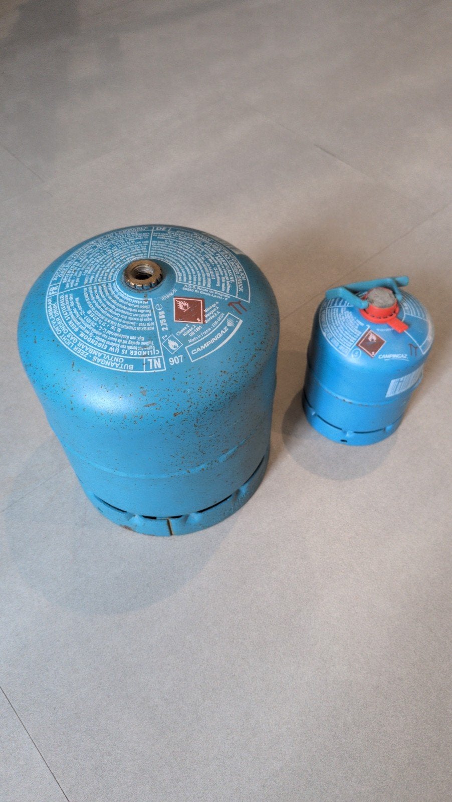 Campingaz gasflessen (907 en 400g), Ophalen of Verzenden, Gebruikt
