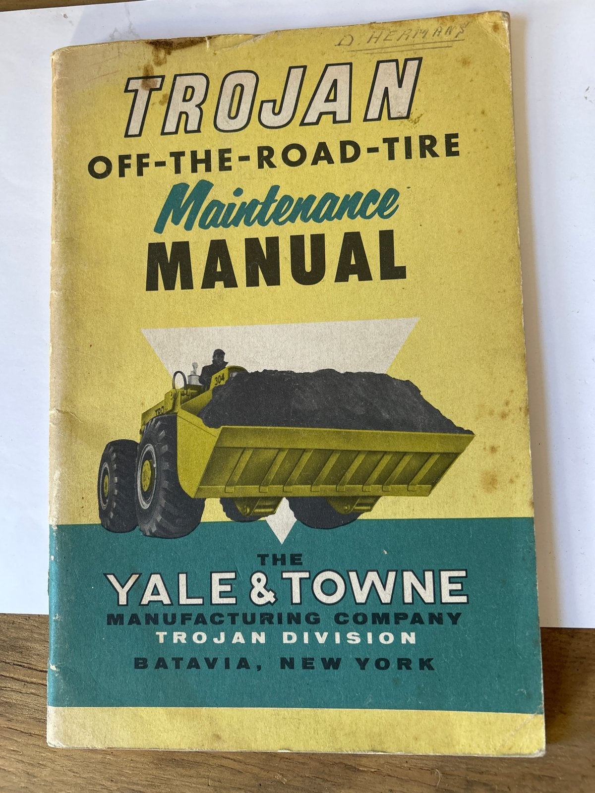 Trojan Off-the-Road-Tire Onderhoudshandleiding, Ophalen of Verzenden, Gelezen, Autotechniek