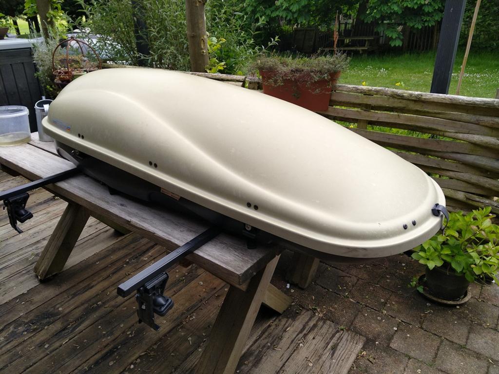 Dakkoffer  Autoboxx carre long 480L gestroomlijnd, Ophalen, Gebruikt