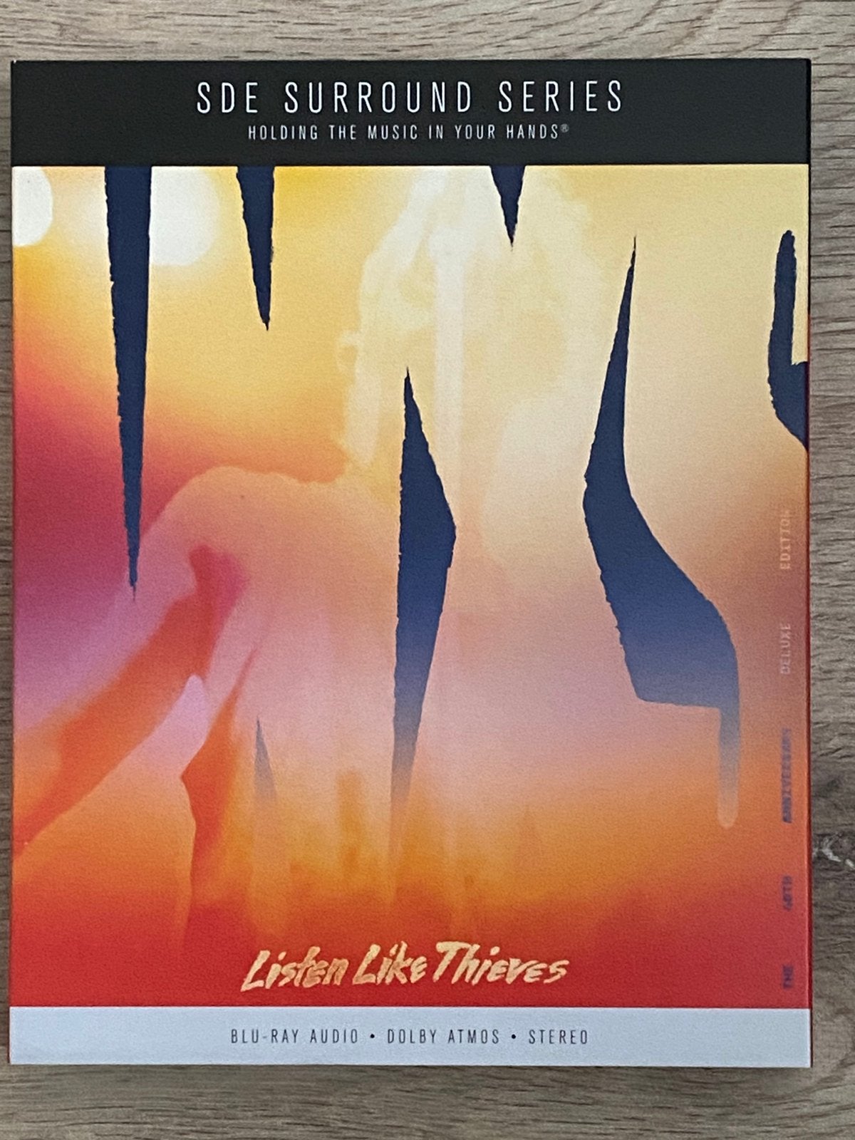 INXS Listen Like Thieves Blu Ray Dolby Atmos 5.1 surround, Ophalen of Verzenden, Zo goed als nieuw, Poprock