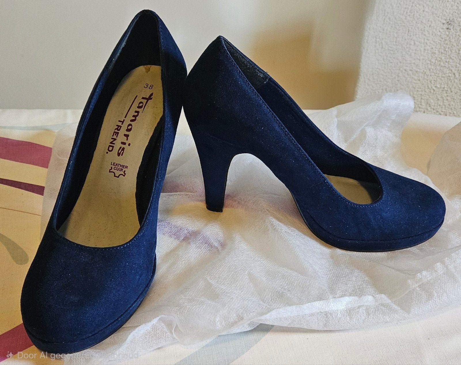 Tamaris pumps nubuck Koningsblauw mt.38, hakhoogte ca. 10 cm, Kleding | Dames, Tamaris, Pumps, Blauw, Ophalen of Verzenden