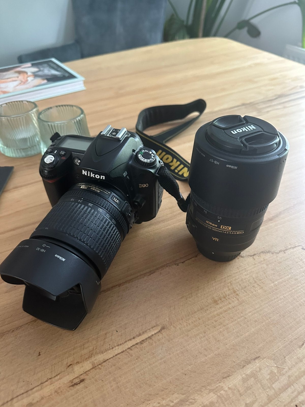 Nikon DSLR D90  + Nikon 18-105 + Nikon 55-300, Audio, Tv en Foto, Fotocamera's Digitaal, Ophalen of Verzenden, Zo goed als nieuw