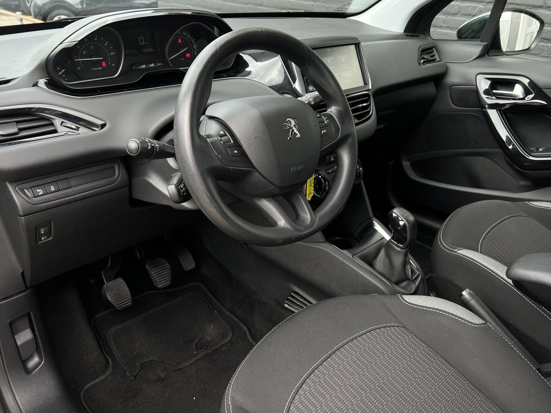 Peugeot 208 PureTech 82 Blue Lion | Navigatie | Carplay | Bl, Voorwielaandrijving, 12 maanden, Stof, Gebruikt