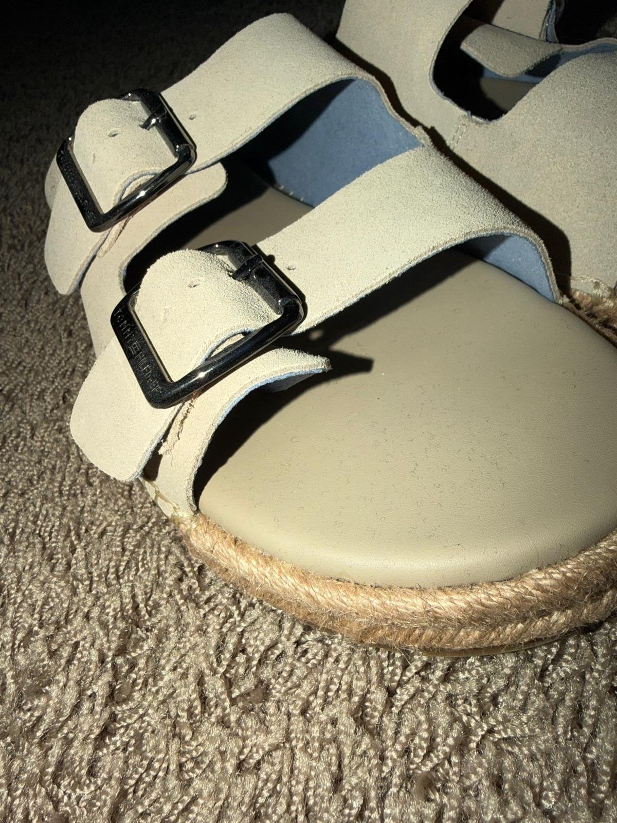 Nieuwe Tommy Hilfiger sandalen heren maat 44, Kleding | Heren, Schoenen, Ophalen of Verzenden, Nieuw, Overige kleuren, Sandalen