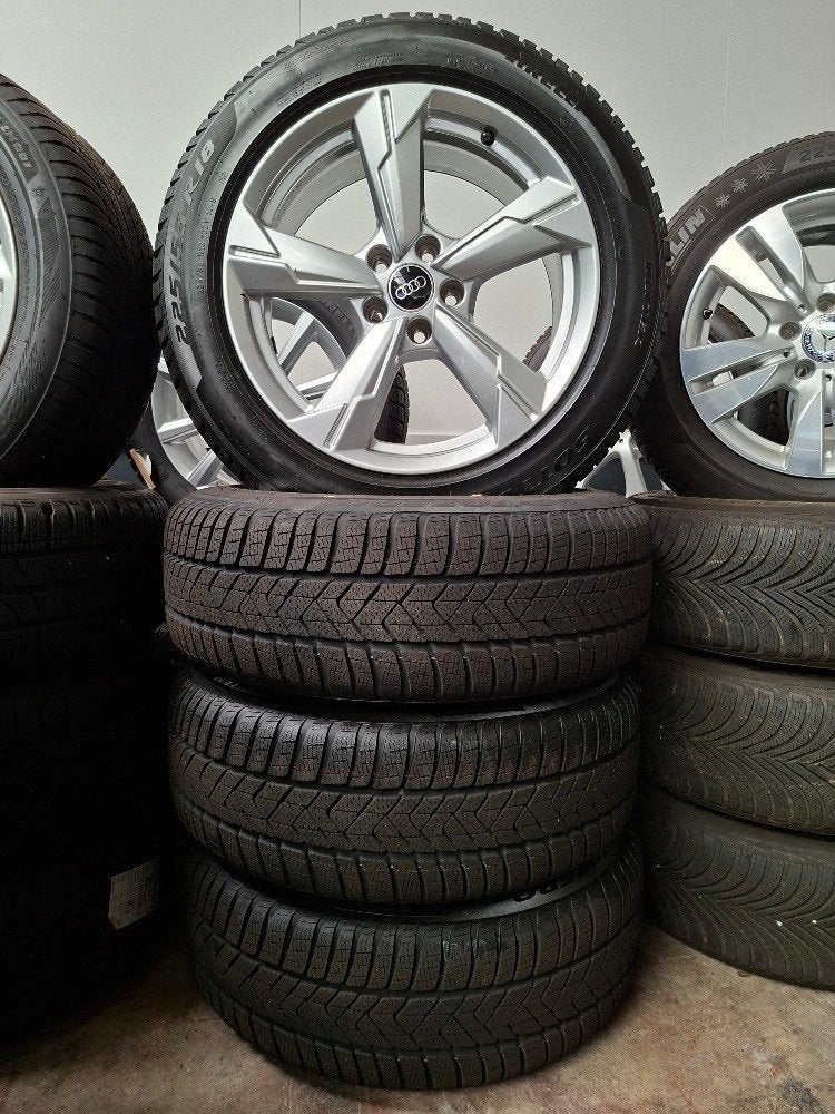 Complete set winterwielen Audi, Ophalen, 18 inch, Gebruikt, Banden en Velgen