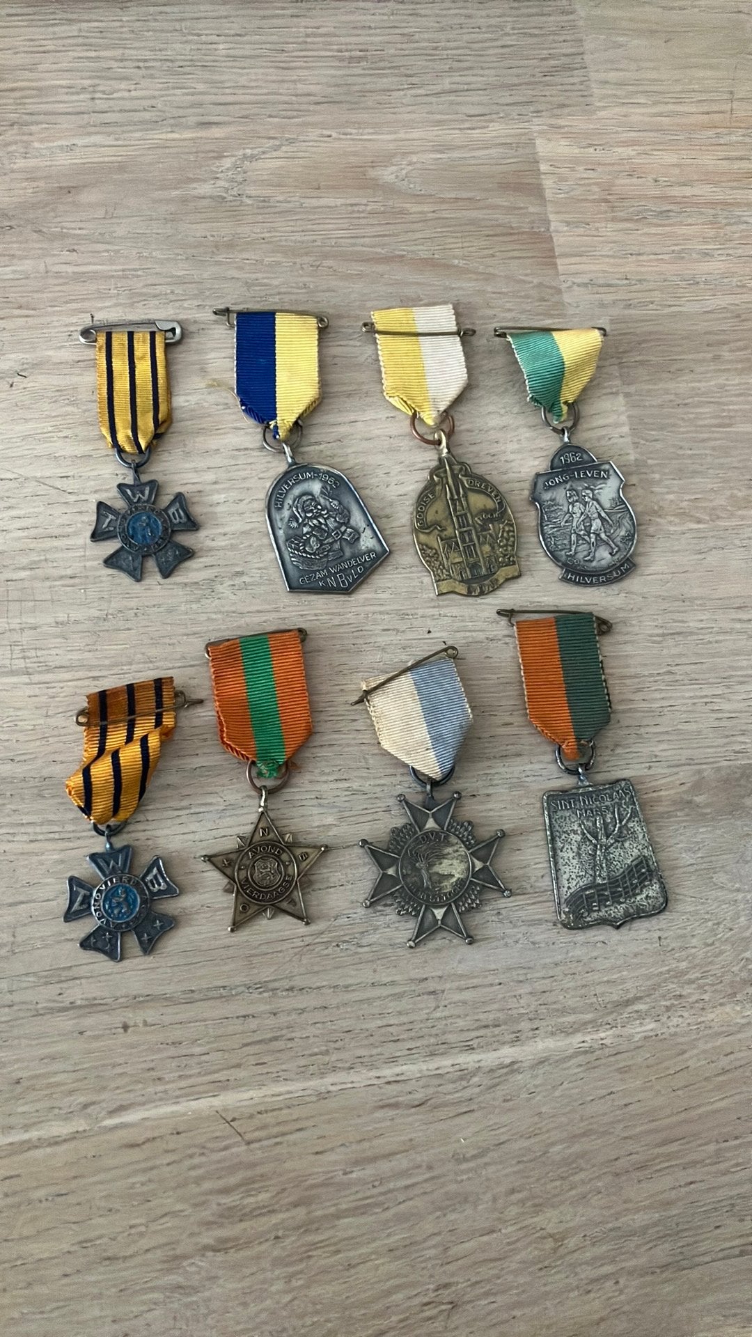 Oude medailles uit Hilversum rond 1962, Ophalen of Verzenden, Overige materialen