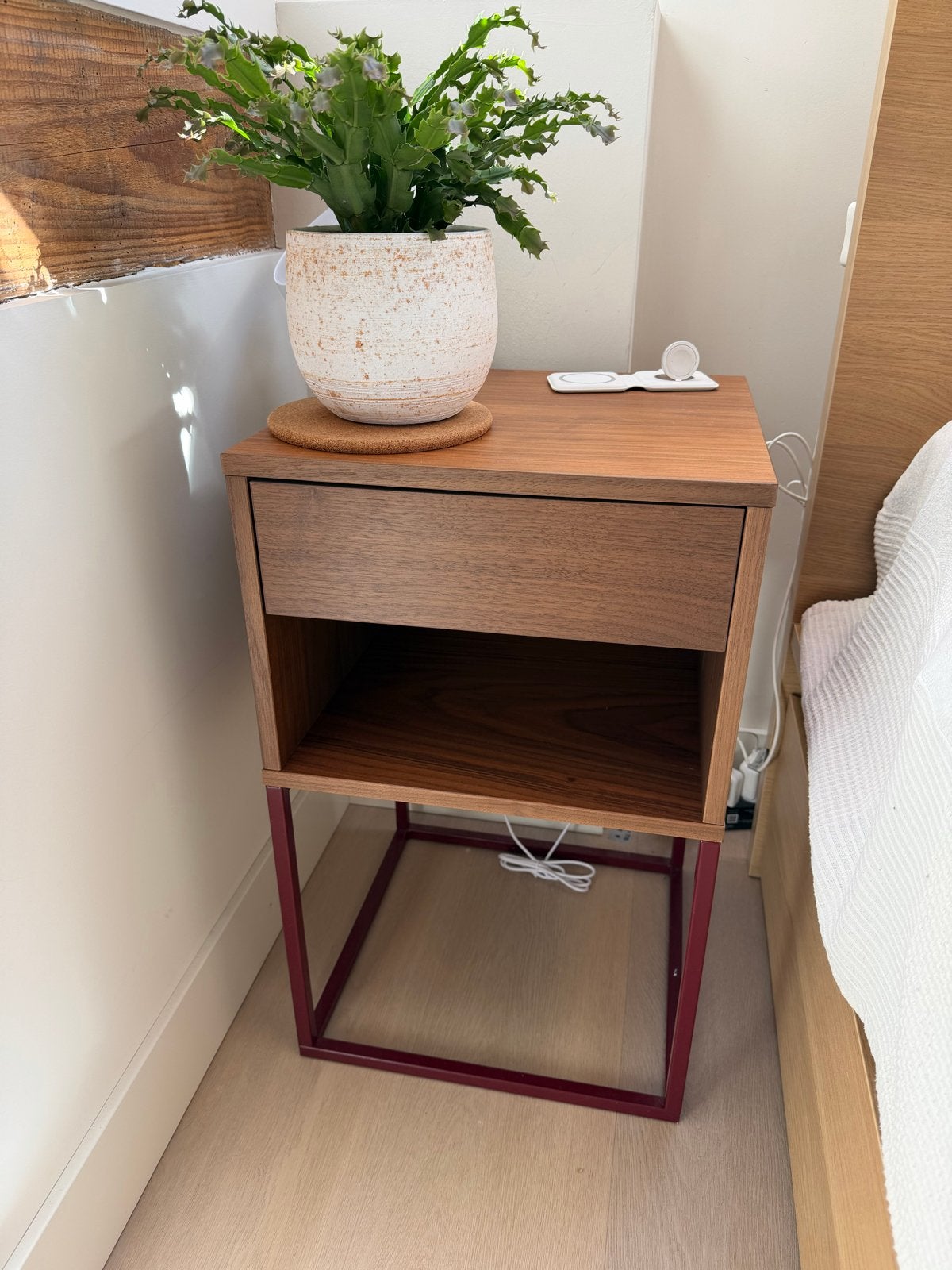 IKEA VIKHAMMER Bedside table nachtkastje 40x39 cm, Ophalen, Minder dan 45 cm, 55 tot 70 cm, Zo goed als nieuw