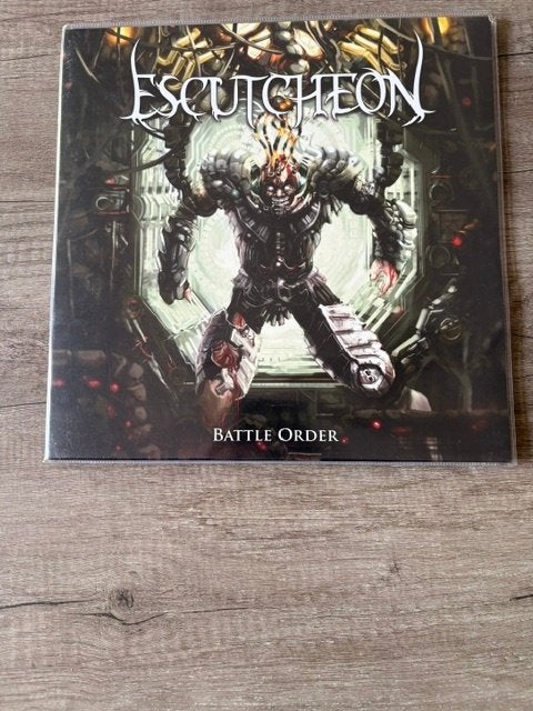 LP Escutcheon - Battle Order - 2022, Cd's en Dvd's, Vinyl | Hardrock en Metal, Zo goed als nieuw, Ophalen of Verzenden