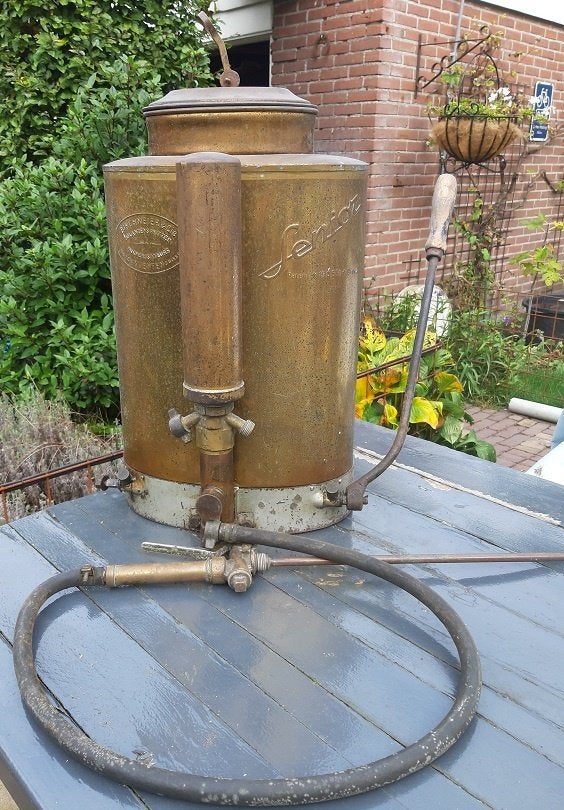 Antieke koperen Birchmeier plantenspuit - Zwitserland - deco, Tuin en Terras, Ophalen, Gebruikt, Handsproeier