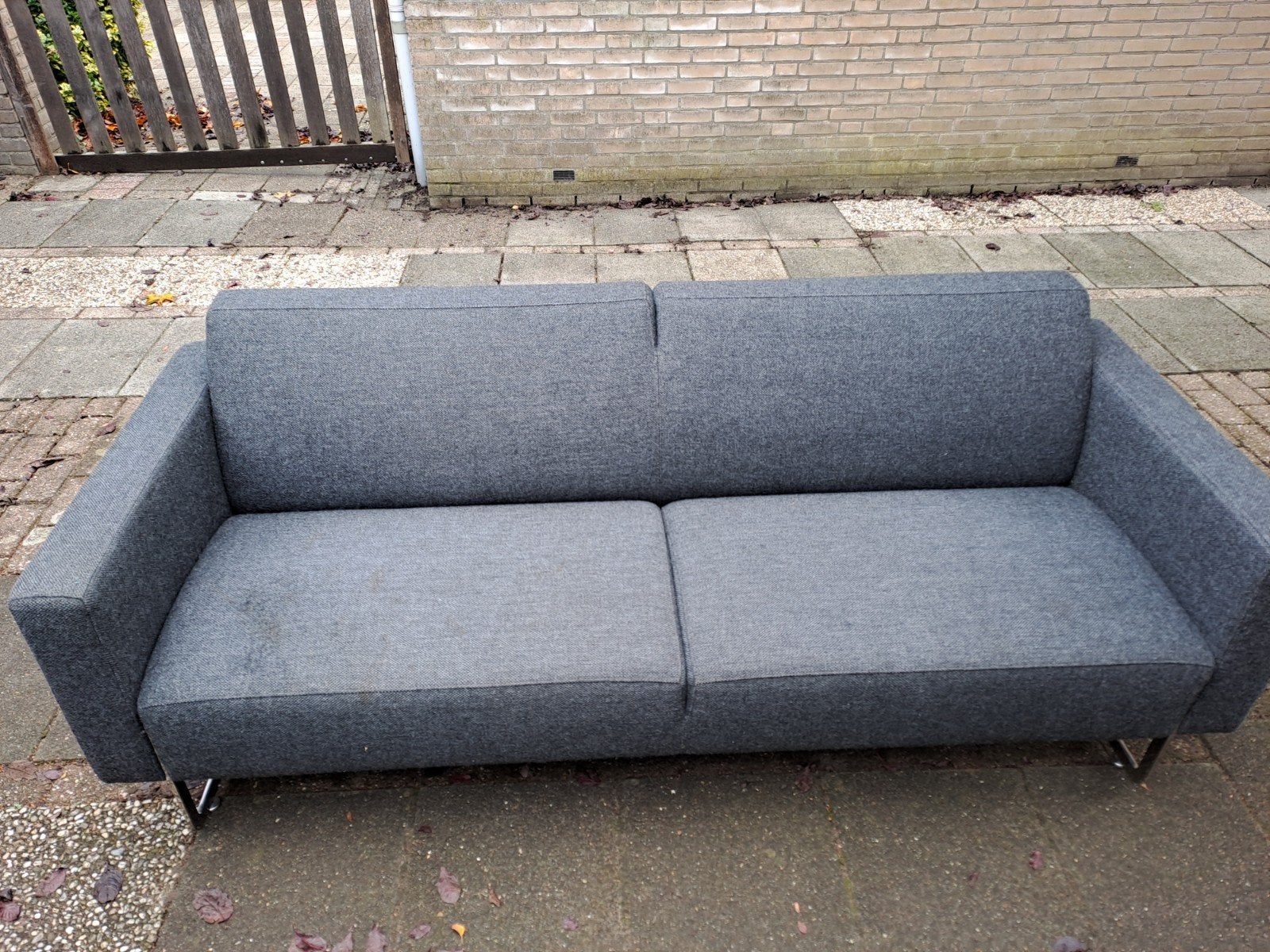 Artifort Mare 2,5-zits bank - Antraciet stof, RVS onderstel, Huis en Inrichting, Ophalen, Gebruikt, Driepersoons, 75 tot 100 cm